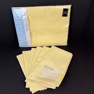 New Living Quarters Yellow 60x102" Oval Tablecloth & 6 20x20" Cloth Napkins NOS
